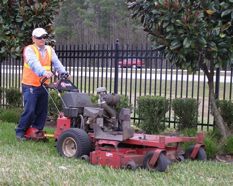Which Areas Employ The Most Lawn Care Workers In The Us