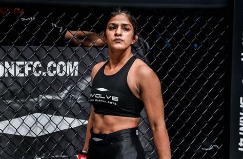 Mma Ritu Phogat Submitted By Stamp Fairtex In One Championship Atomweight Grand Prix Final