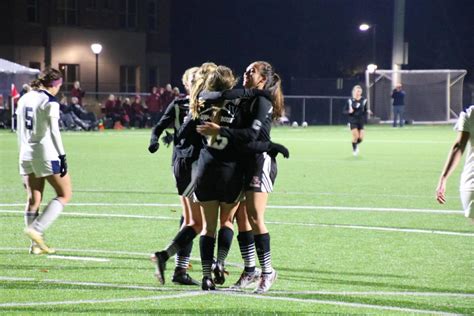 Eagles Soccer To Play Whitewater In Wiac Finals The Racquet Press