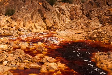 The Río Tinto Red River Is A River In Southwestern Spain — Stock