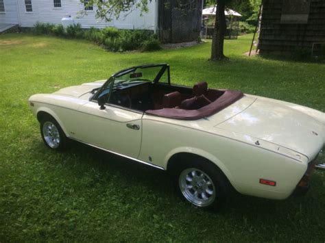 Discover more about fiat 124 spider! Fiat 2000 1980 convertible italian pininfarina sports car ...
