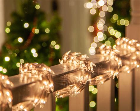 20 Light Garland Ideas For Christmas Decoration Flawssy