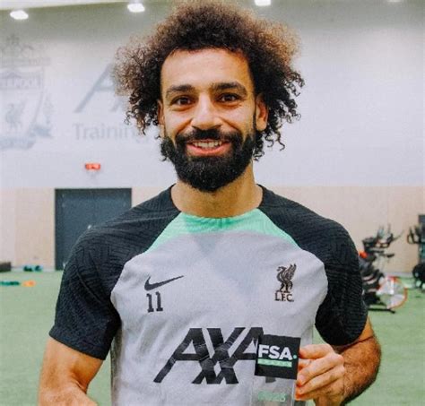 ليفربول يهنئ محمد صلاح على تتويجه بجائزة لاعب العام في إنجلترا رياضة