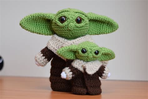 Crochet Baby Yoda Pdf Pattern Amigurumi Etsy