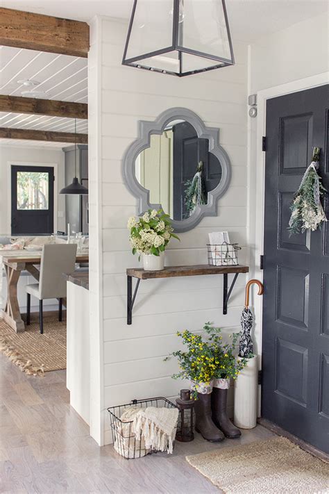 18 Elegant Ways To Give Your Entryway Farmhouse Style The Cottage Market