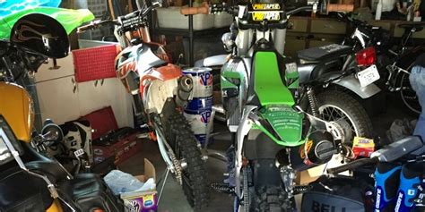 However, if it's been sitting all winter long, you might have a dead battery on your hands. How To Start a Dirt Bike That Has Been Sitting | MotoSport