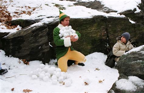 Snow Ball Fight Elf Elf10 Elf 2003 Maid In Manhattan Manhattan
