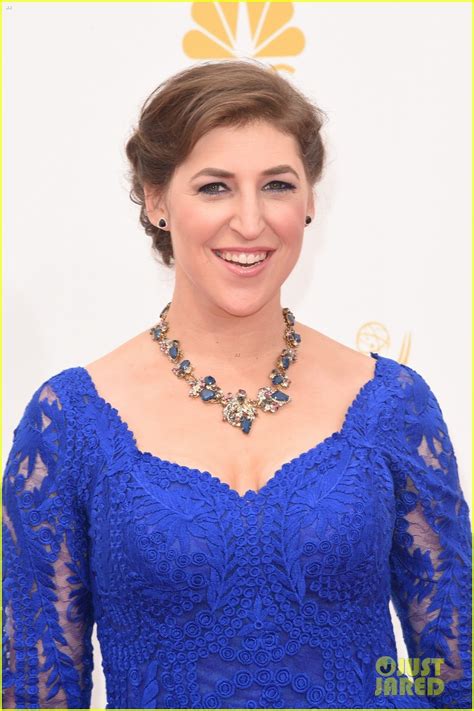 Mayim Bialik And Melissa Rauch Are Blue Babes At Emmys 2014 Photo