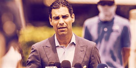 Regarding too big to fail, in my opinion it is yet to happen, as bitcoin is not being traded as a currency in great extent. Bitcoin, Like Uber, Is 'Too Big to Regulate': Miami Mayor ...