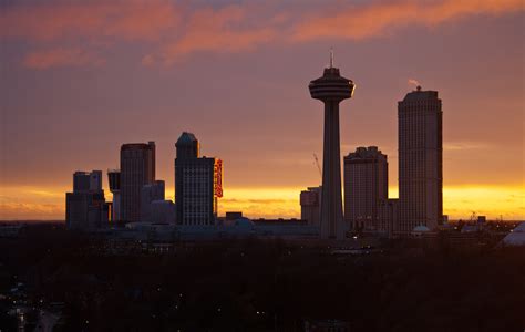 53 reviews of skyline hotel & waterpark doesn't look as clean as it actually is. Niagara Falls: Views from the Skylon Tower | SkyriseCities