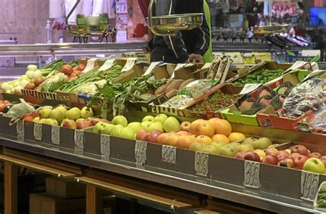 Los Precios En La Eurozona Crecen Más Despacio Con Los Alimentos En Cabeza Ekonomia Naiz