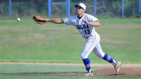 Kailua baseball beats Roosevelt, clinches OIA East top seed