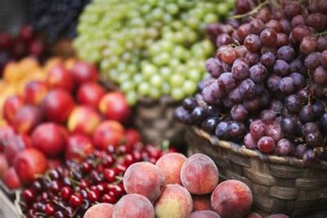 Biting into a fresh, ripe fig is one of summer's greatest joys, and when they're in season, we try to integrate them into whatever we're cooking however we can. Food to Eat With Ulcerative Colitis | Livestrong.com