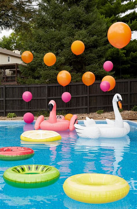25 Easy Summer Party Ideas For Hosting Big And Small Gatherings Pool Birthday Party Pool