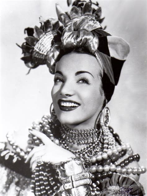 Carmen Miranda A Verdadeira Inventora Da Alegria Na Música Popular