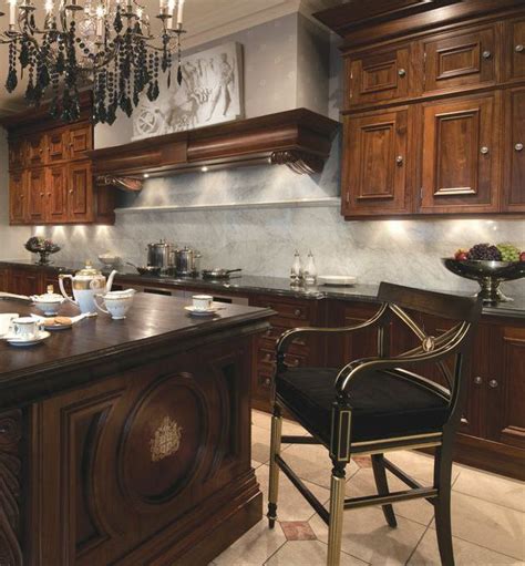 Clive Christian Cool Luxe Kitchen In Walnut Walnut Kitchen Elegant