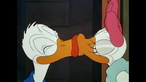 Donald Duck And Daisy Duck Kissing