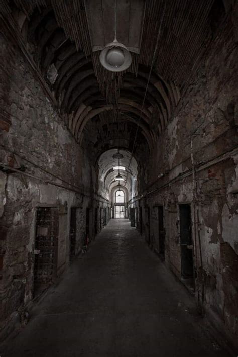 21 Pictures That Prove That Eastern State Penitentiary Is The Creepiest Place In Philadelphia