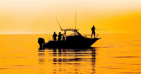 Best Fishing Boats For The Great Lakes Boater Pal