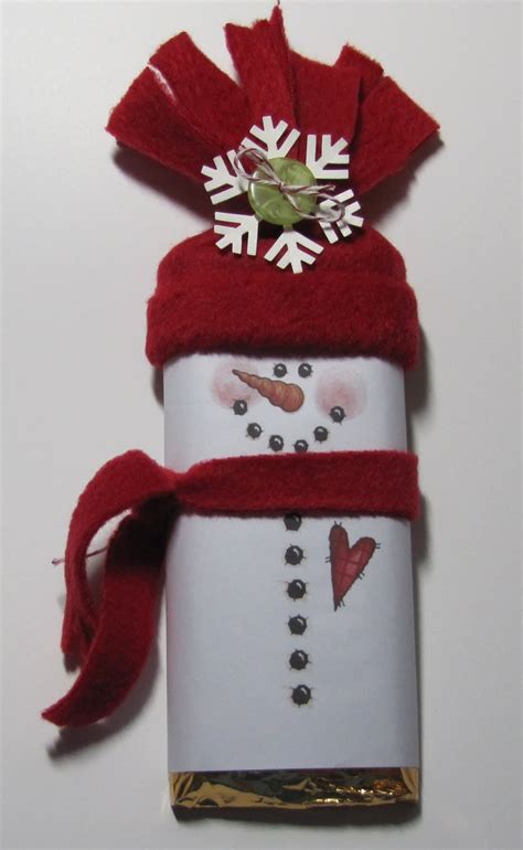 Print, cut and wrap around a hershey bar for a perfect gift for teachers, friends and family or dinner party favors. Stamp with Me: Snowman Candy Bar Wrapper