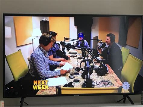 Tune into CBS Sunday Morning next week, everyone! : r/Earwolf