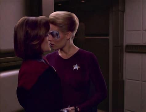 Star Trek Voyager Kathryn Janewayseven Of Nine 9 By