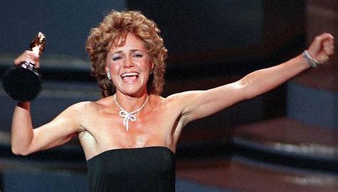 17 Most Embarrassing Controversial Oscar Moments Of All Time