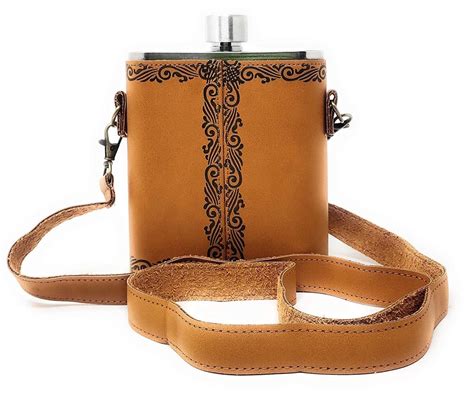 Hip Flask With A Built In Collapsible Shot Glass 18 Oz At Rs 650 Piece Bar Accessories In
