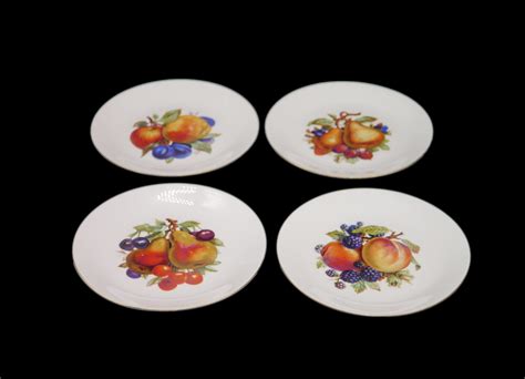 Four Hutschenreuther Bavarian Fruit Salad Plates Made In Germany