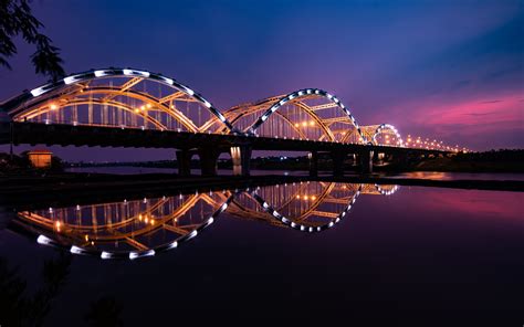 Dragon Bridge Wallpaper 4K, City lights, Night, Reflection, Arch bridge ...