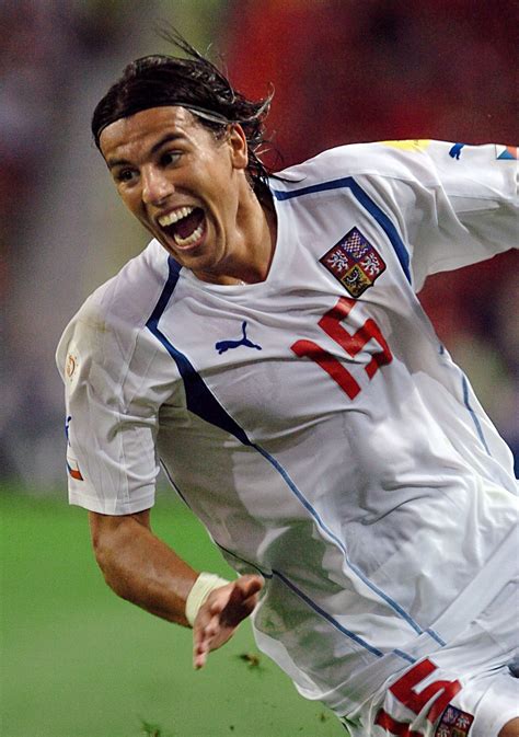 Milan baros euro 2008'de milli takımımız'ın da bulunduğu a grubu'nda mücadele eden çek cumhuriyeti formasını sadece 1 kez, portekiz maçında giyerken ay yıldızlılarımızın muhteşem bir geri. Milan Baroš, superstar. Končí střelec z brücknerovské ...