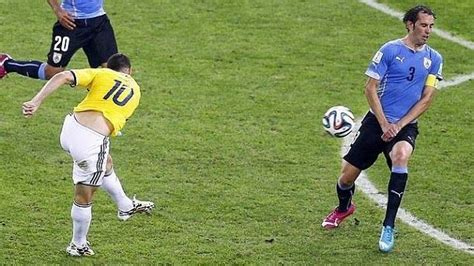 El Gol De James A Uruguay El Mejor Del Mundial