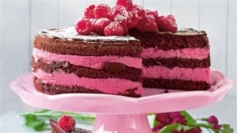 Himbeer-Joghurt-Schoko-Torte | Baking desserts, Cake and Raspberry cake
