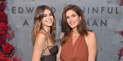 cindy crawford reveals why she s jealous of her 21 year old daughter kaia gerber fox news