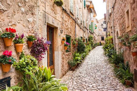 Valldemossa on Mallorcan kaunein kylä | VAGABONDA