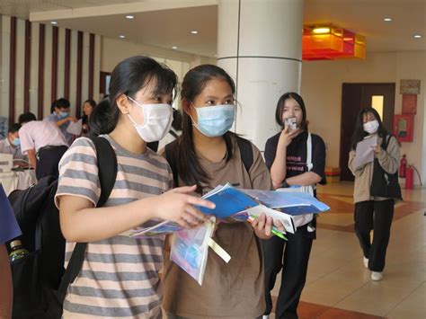 Mức 21 điều áp dụng đến ngành y khoa, răng hàm mặt; Đại học Kiến trúc TP.HCM công bố điểm sàn ĐGNL 2021