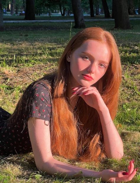 Yana Nikolaeva Beautiful Redheads Igsunblumer Pretty Redhead