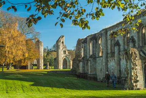 Glastonbury abbey is the ruins of a monastery, located in glastonbury, england. Glastonbury Abbey travel information and photos