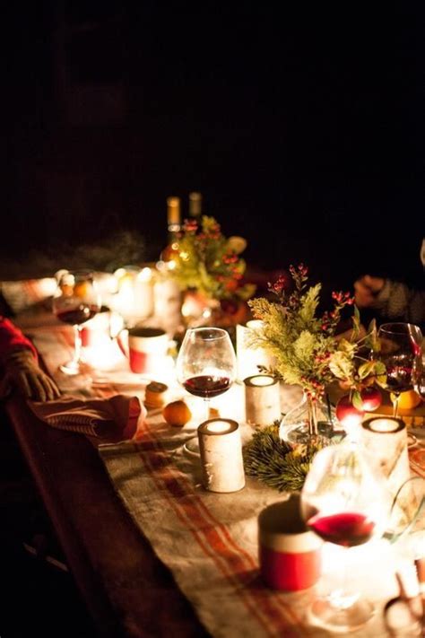 18 Beautiful Outdoor Christmas Table Settings Digsdigs Christmas