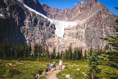 Hiking In Jasper National Park 20 Best Hikes For All Levels