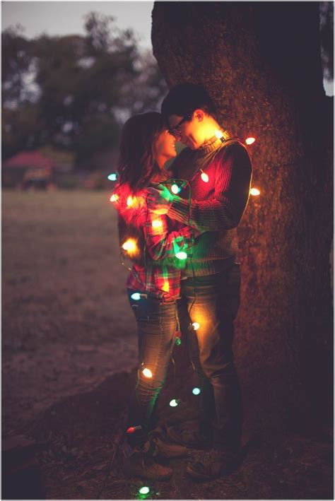 51 Romantic Couples Christmas Photo Ideas Love Christmas Couple Photography Poses Xmas