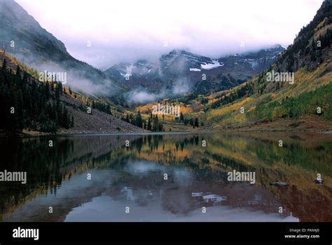 Maroon Bells Foggy Stock Photo Alamy