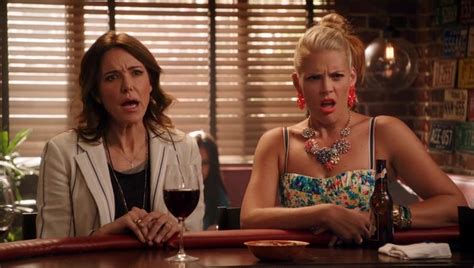 Screencaps Of Cougar Town Season 4 Episode 1