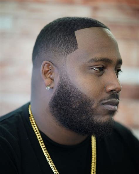 Our stylists have spent long hours looking for the perfect black men haircuts to make your life a little bit easier. 25+ Low Fade Haircuts For Stylish Guys -> May 2021 Update
