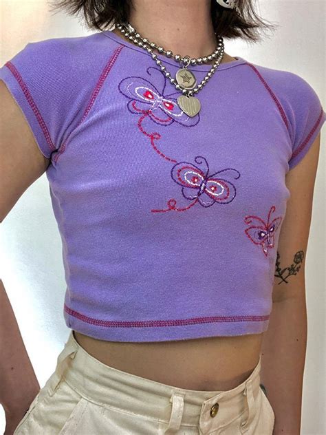 Emmiol Free Shipping 2023 Butterfly Embroidered Rib Crop Top Purple M