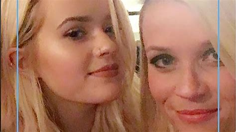 Reese Witherspoons Stunning Daughter Ava Looks Nearly Identical To Her In Latest Pic