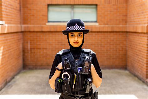 it was quite empowering says britain s first hijab wearing police officer easterneye
