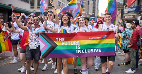 pride parade 2023 toronto