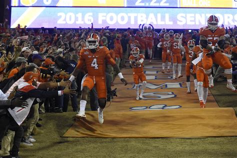 The real story on how ‘The most exciting 25 seconds in college football