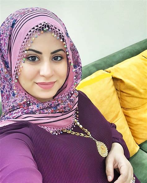 Instagram Da Sizi Takip Ediyor “mor Rengin Herbiseyi Ask” Muslim Girls Fashion Muslim Fashion